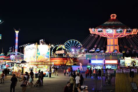 Big fresno fair - Oct 4, 2022 · The Big Fresno Fair has returned, holding its opening day Wednesday, Oct. 5, 2022 in Fresno. The Big Fresno Fair returns for October 5-16 with food, entertainment, exhibits and the Midway rides ... 